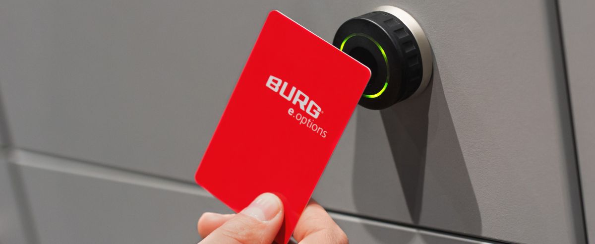 Електронна брава BURG с RFID Corona