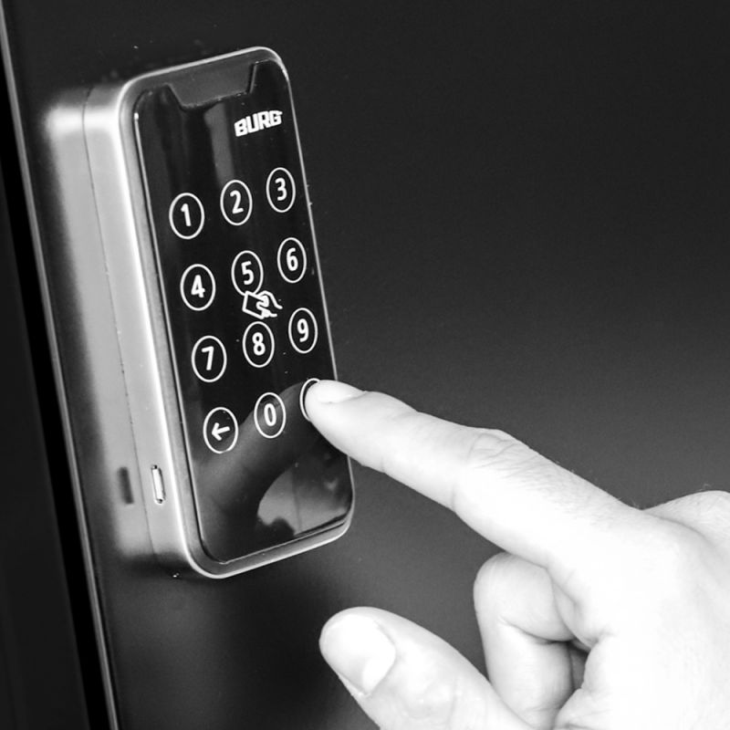 Електронна брава BURG с код и RFID TwinPad